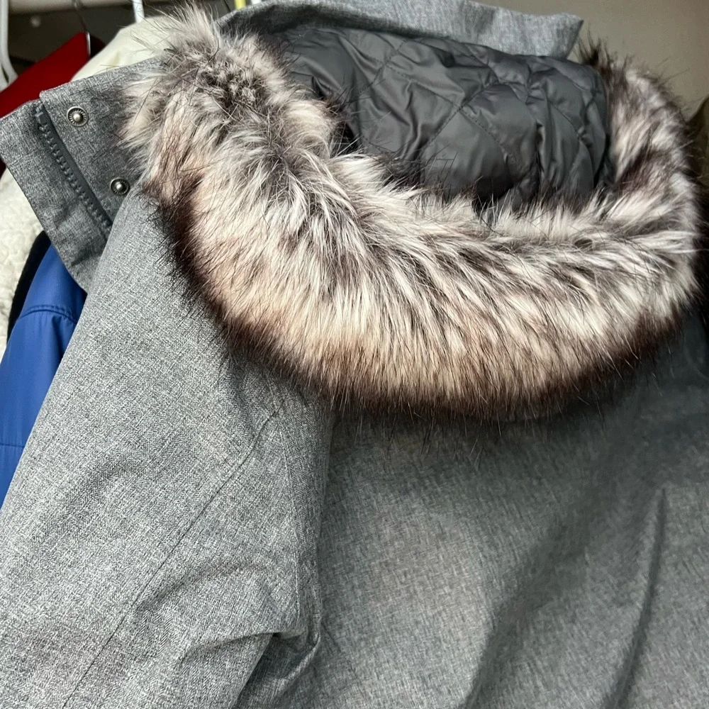 Eddie Bauer winter coat - Picture 2 of 6